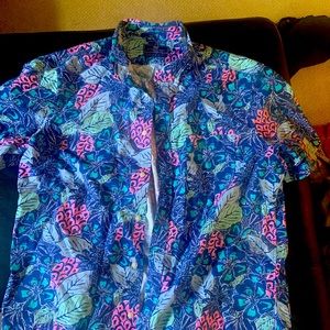 Mens XL Vineyard Vines button down